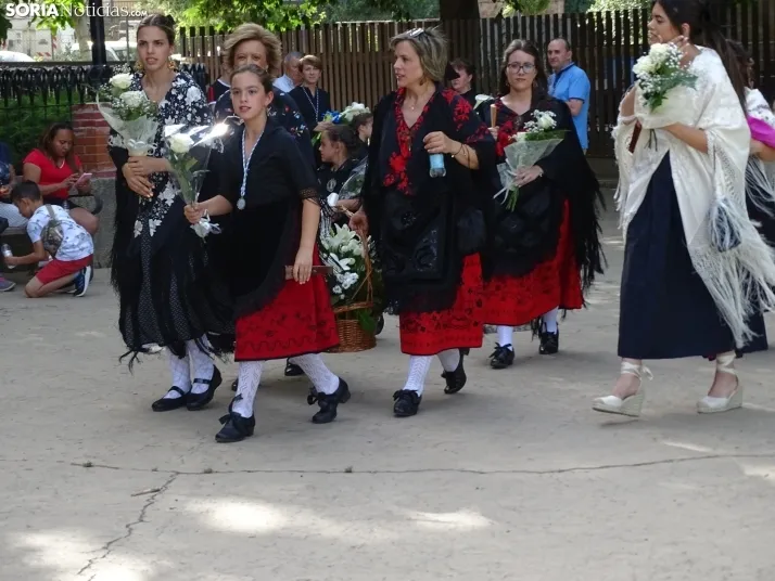 Una imagen de la ofrenda floral en Ágreda este viernes. /PC