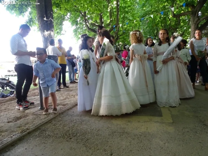 Una imagen de la ofrenda floral en Ágreda este viernes. /PC