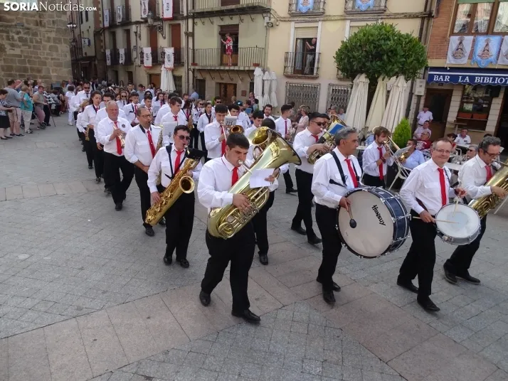 Una imagen de la ofrenda floral en Ágreda este viernes. /PC
