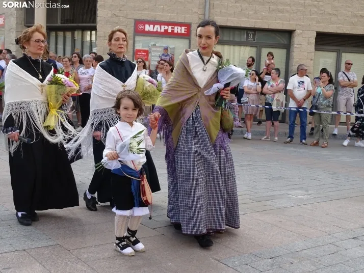 Una imagen de la ofrenda floral en Ágreda este viernes. /PC