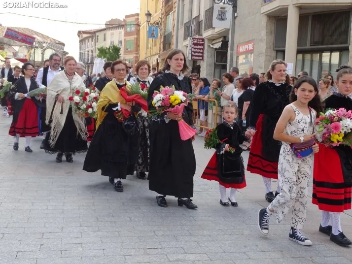 Una imagen de la ofrenda floral en Ágreda este viernes. /PC