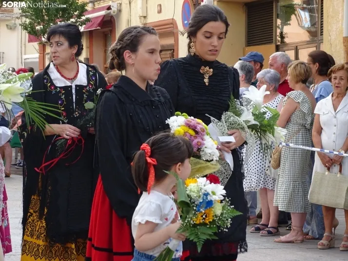 Una imagen de la ofrenda floral en Ágreda este viernes. /PC