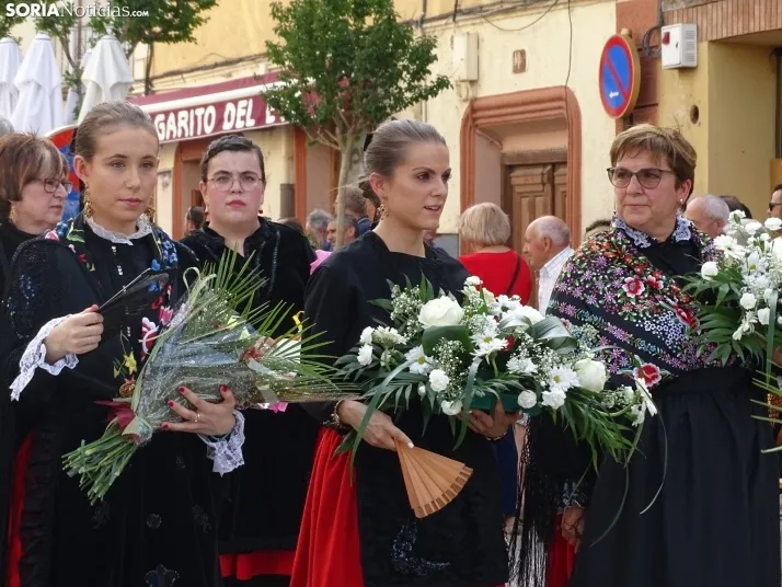 Una imagen de la ofrenda floral en Ágreda este viernes. /PC