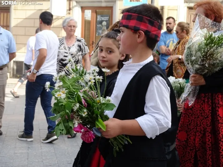 Una imagen de la ofrenda floral en Ágreda este viernes. /PC
