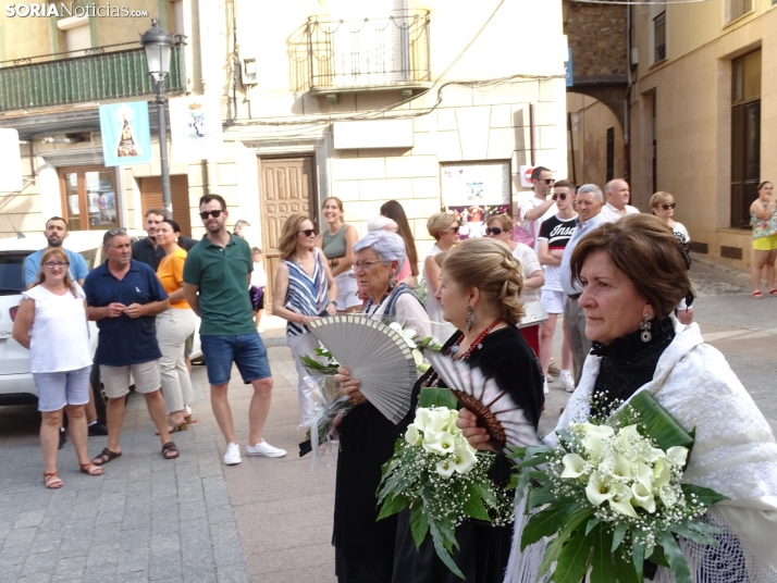 Una imagen de la ofrenda floral en Ágreda este viernes. /PC