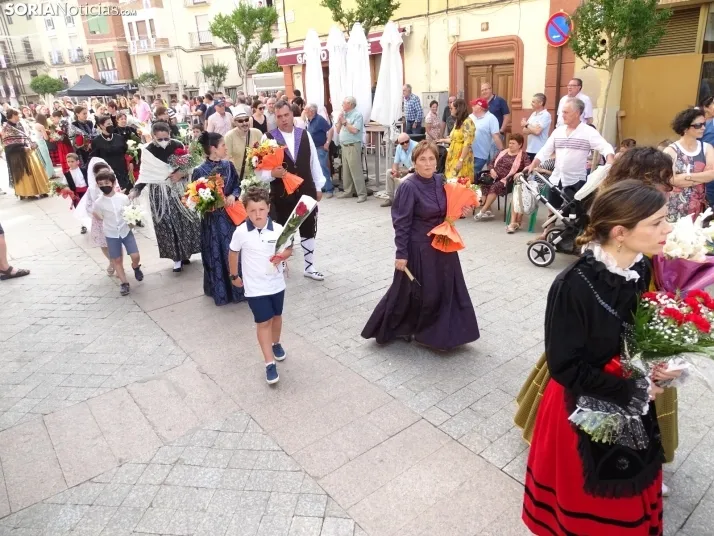 Una imagen de la ofrenda floral en Ágreda este viernes. /PC