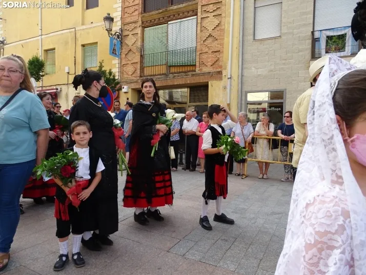 Una imagen de la ofrenda floral en Ágreda este viernes. /PC