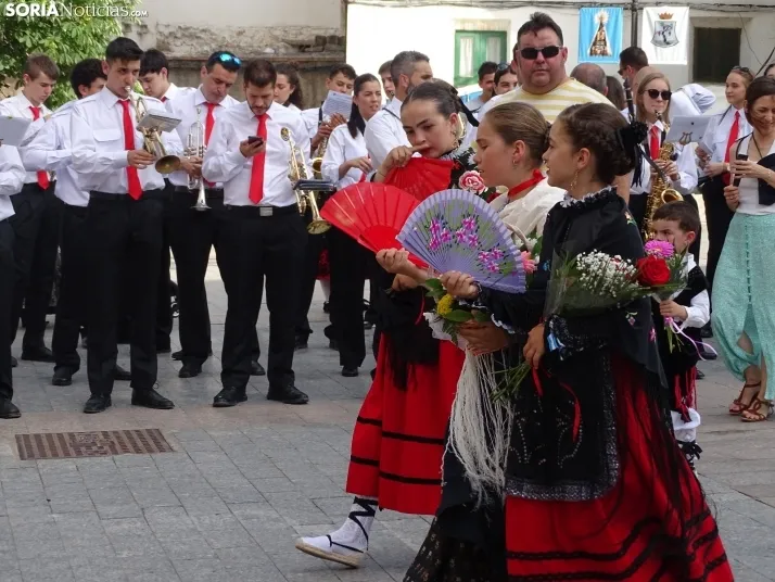 Una imagen de la ofrenda floral en Ágreda este viernes. /PC