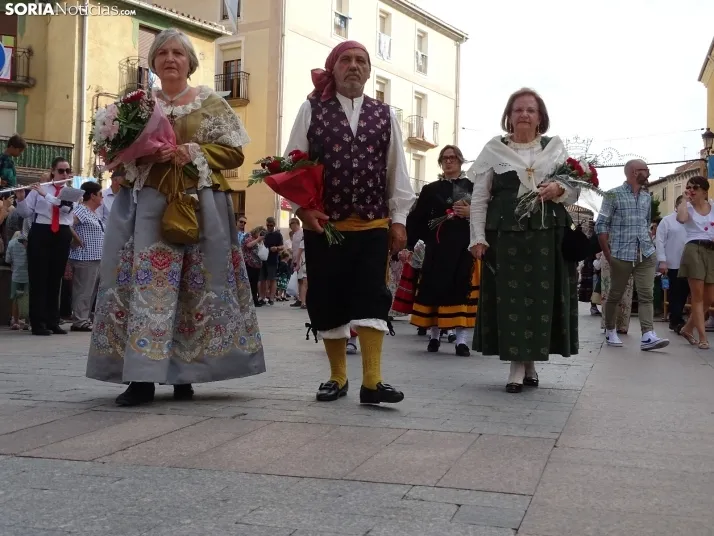 Una imagen de la ofrenda floral en Ágreda este viernes. /PC
