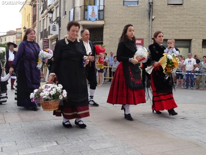 Una imagen de la ofrenda floral en Ágreda este viernes. /PC