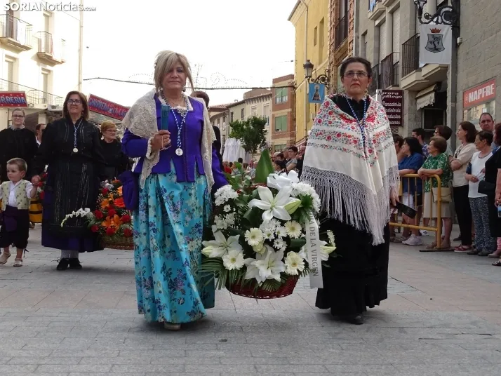 Una imagen de la ofrenda floral en Ágreda este viernes. /PC