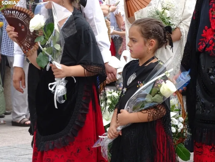 Una imagen de la ofrenda floral en Ágreda este viernes. /PC