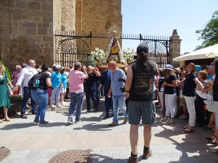 Fotos: &Aacute;greda vive su d&iacute;a grande en honor a la Virgen de los Milagros 