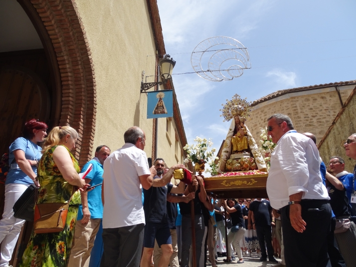 Fotos: &Aacute;greda vive su d&iacute;a grande en honor a la Virgen de los Milagros 