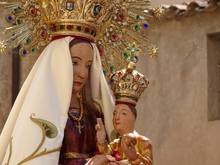 Fotos: &Aacute;greda vive su d&iacute;a grande en honor a la Virgen de los Milagros 