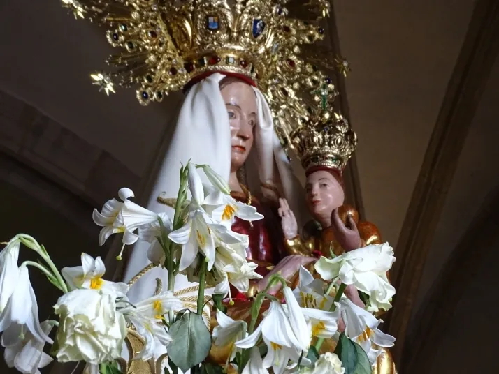 Fotos: &Aacute;greda vive su d&iacute;a grande en honor a la Virgen de los Milagros 