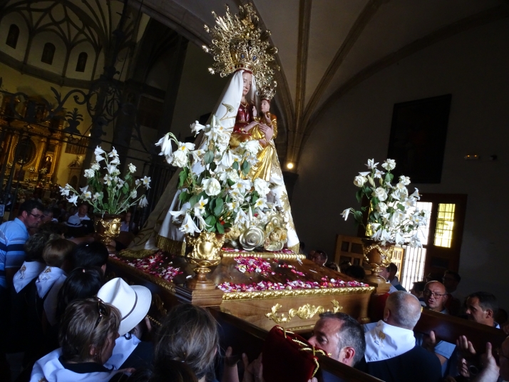 Fotos: &Aacute;greda vive su d&iacute;a grande en honor a la Virgen de los Milagros 