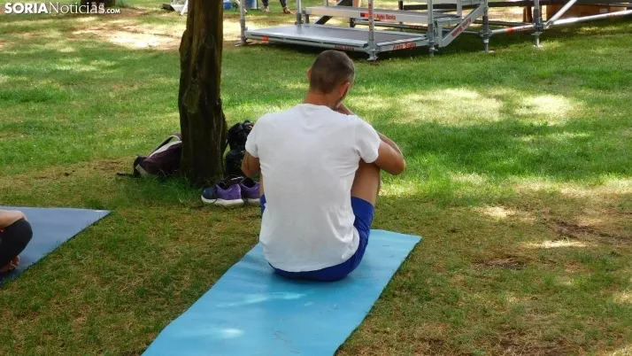 Fotos: La Dehesa se llena de paz para celebrar el D&iacute;a Internacional del Yoga