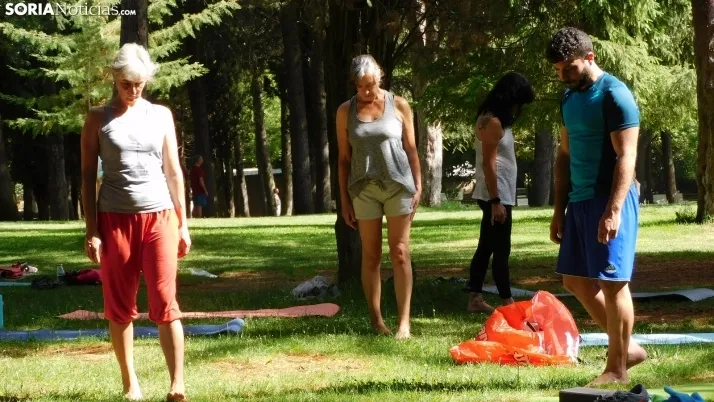 Fotos: La Dehesa se llena de paz para celebrar el D&iacute;a Internacional del Yoga