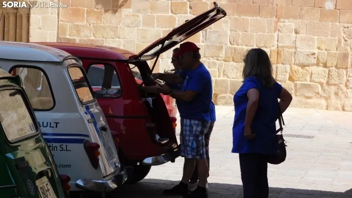 Fotos: Soria, para&iacute;so para los amantes de los Renault cl&aacute;sicos