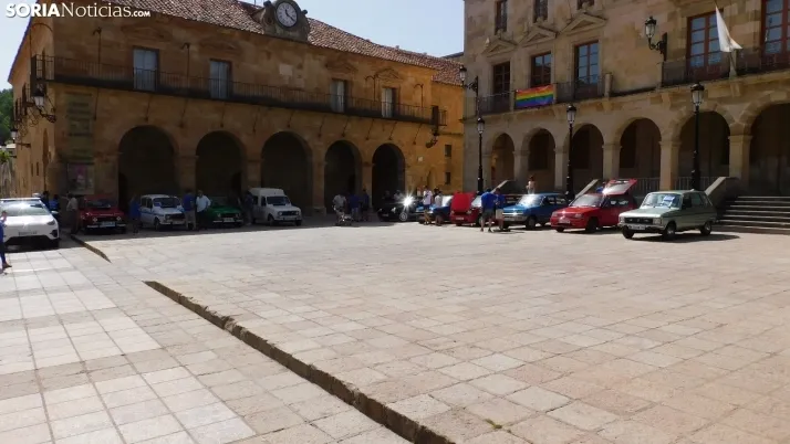 Fotos: Soria, para&iacute;so para los amantes de los Renault cl&aacute;sicos