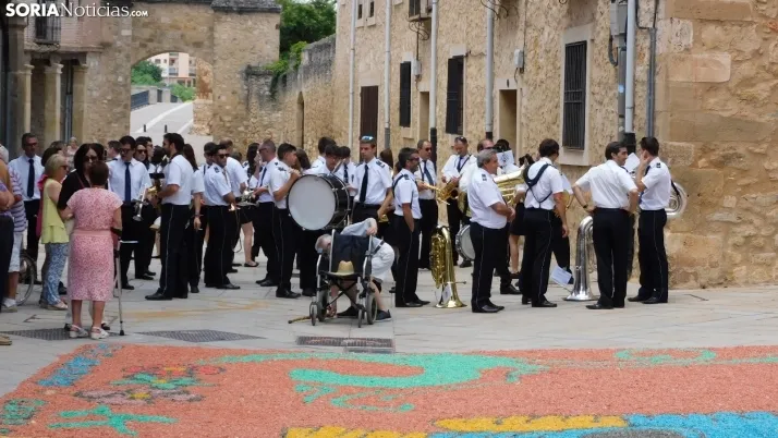 Fotos: el Corpus Christi m&aacute;s resplandeciente regresa a El Burgo de Osma