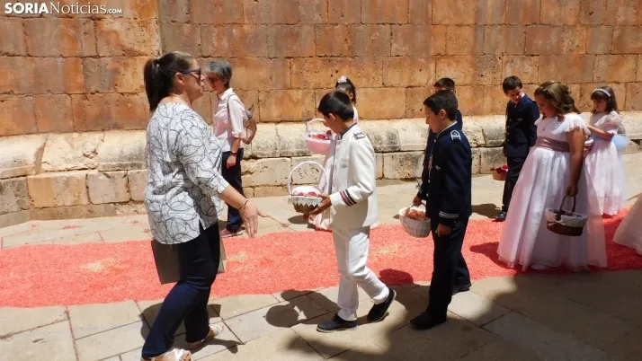 Fotos: el Corpus Christi m&aacute;s resplandeciente regresa a El Burgo de Osma