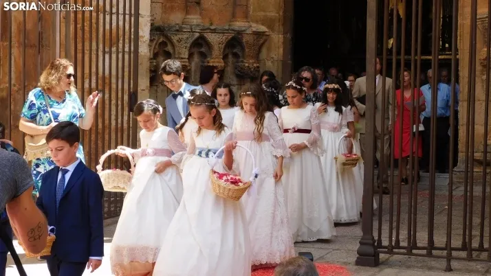 Fotos: el Corpus Christi m&aacute;s resplandeciente regresa a El Burgo de Osma