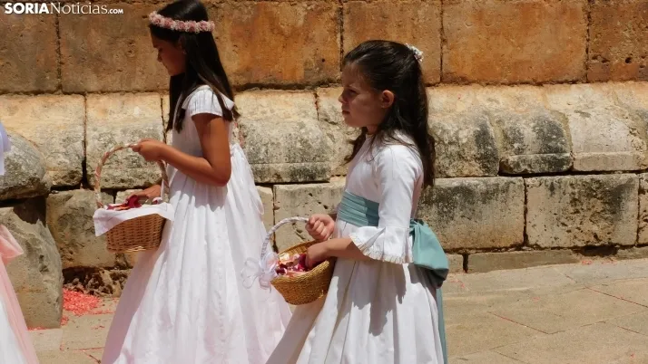 Fotos: el Corpus Christi m&aacute;s resplandeciente regresa a El Burgo de Osma