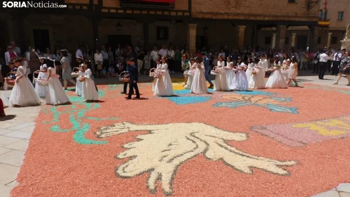 Fotos: el Corpus Christi m&aacute;s resplandeciente regresa a El Burgo de Osma
