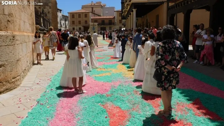 Fotos: el Corpus Christi m&aacute;s resplandeciente regresa a El Burgo de Osma
