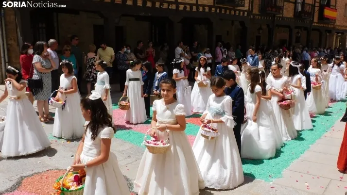 Fotos: el Corpus Christi m&aacute;s resplandeciente regresa a El Burgo de Osma