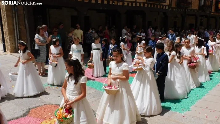 Fotos: el Corpus Christi m&aacute;s resplandeciente regresa a El Burgo de Osma