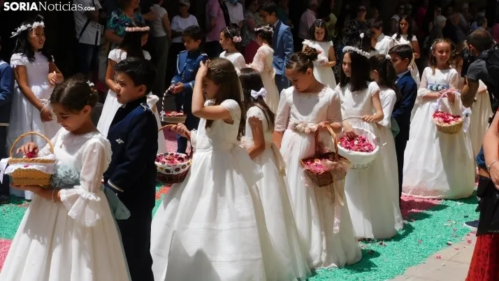 Fotos: el Corpus Christi m&aacute;s resplandeciente regresa a El Burgo de Osma