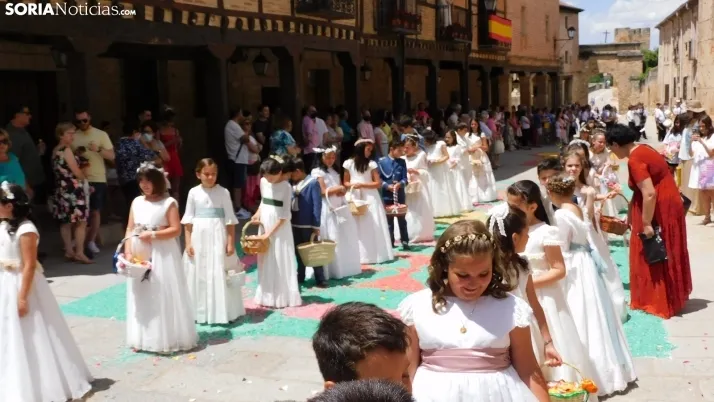 Fotos: el Corpus Christi m&aacute;s resplandeciente regresa a El Burgo de Osma