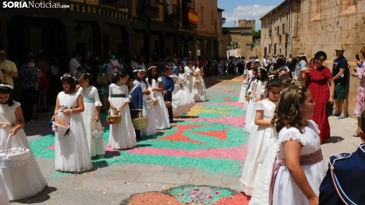 Fotos: el Corpus Christi m&aacute;s resplandeciente regresa a El Burgo de Osma