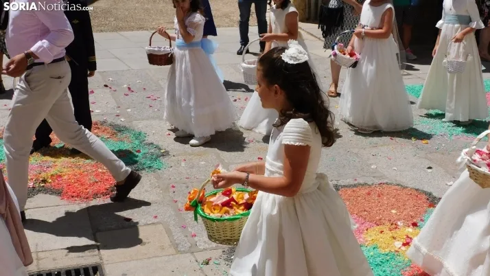 Fotos: el Corpus Christi m&aacute;s resplandeciente regresa a El Burgo de Osma