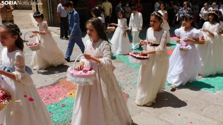 Fotos: el Corpus Christi m&aacute;s resplandeciente regresa a El Burgo de Osma
