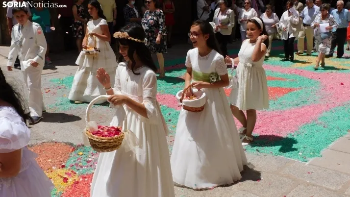 Fotos: el Corpus Christi m&aacute;s resplandeciente regresa a El Burgo de Osma