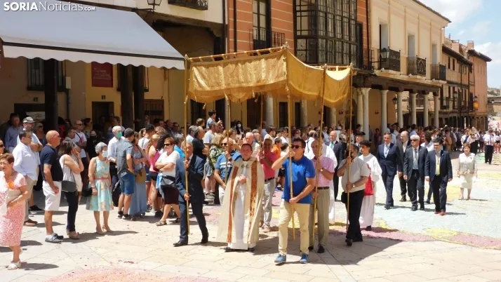 Fotos: el Corpus Christi m&aacute;s resplandeciente regresa a El Burgo de Osma