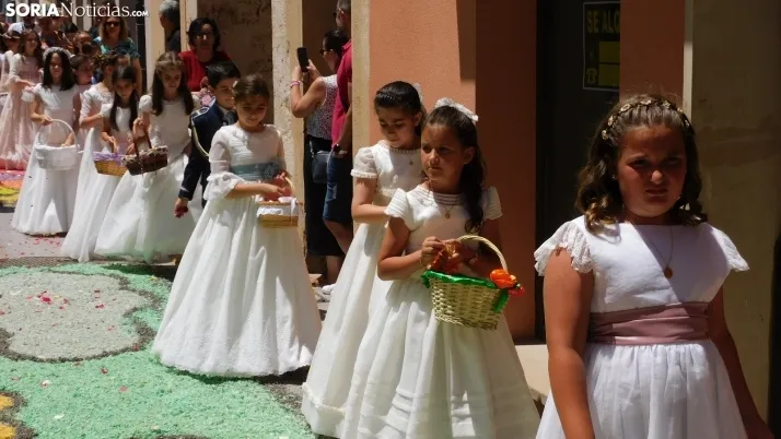 Fotos: el Corpus Christi m&aacute;s resplandeciente regresa a El Burgo de Osma