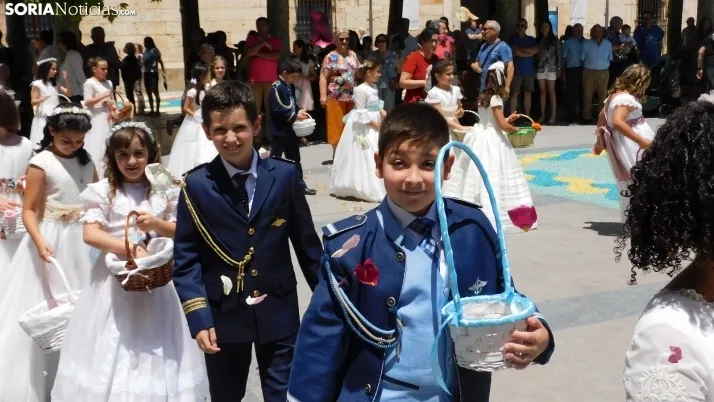 Fotos: el Corpus Christi m&aacute;s resplandeciente regresa a El Burgo de Osma