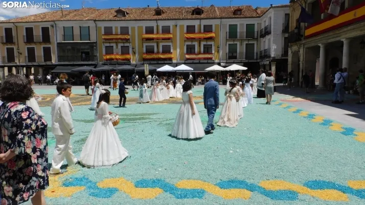 Fotos: el Corpus Christi m&aacute;s resplandeciente regresa a El Burgo de Osma