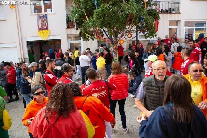 GALER&Iacute;A | Las M&oacute;ndidas dan color a la ma&ntilde;ana de San Juan en San Pedro