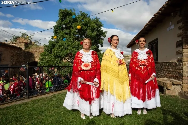 GALER&Iacute;A | Las M&oacute;ndidas dan color a la ma&ntilde;ana de San Juan en San Pedro