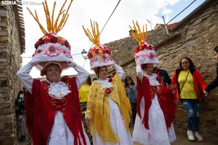 GALER&Iacute;A | Las M&oacute;ndidas dan color a la ma&ntilde;ana de San Juan en San Pedro
