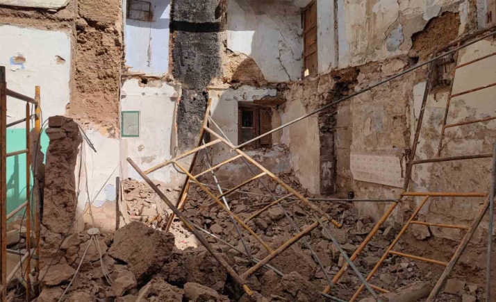 Herido tras caerle encima un andamio en Ciria