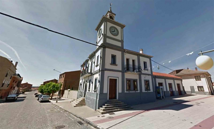 Cuatro asociaciones de funcionarios interinos de la administración local manifiestan la defensa de su trabajo