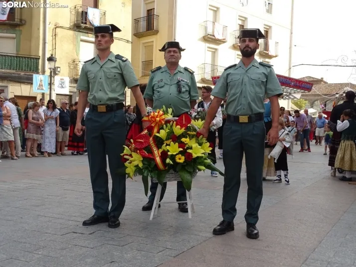 GALER&Iacute;A | R&iacute;o de flores en &Aacute;greda por Los Milagros