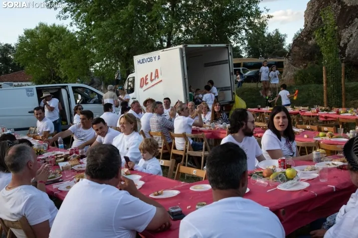Merienda cuadrillas en la Compra 2022